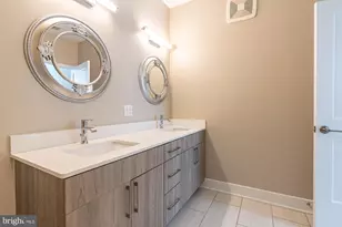 145 Riverhaven Dr, Oxon Hill, MD 20745 - Photo 10