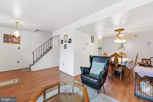 9005 Continental Pl, Hyattsville, MD 20785 - Photo 8