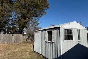 6810 Pickett Dr, Suitland, MD 20746 - Photo 16