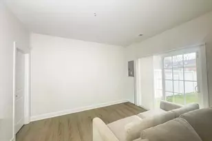 10849 Foxtrot Cir, Upper Marlboro, MD 20772 - Photo 8