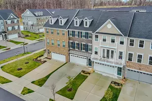 10849 Foxtrot Cir, Upper Marlboro, MD 20772 - Photo 2