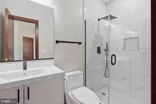 11701 Duckettown Rd, Laurel, MD 20708 - Photo 16