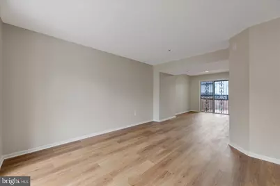 3209 W Glenreed Ct, Glenarden, MD 20706 - Photo 4