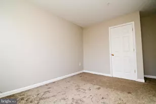 7424 Belgravia Ln, Hyattsville, MD 20785 - Photo 4