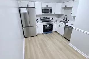 6940 Hanover Pkwy, Greenbelt, MD 20770 - Photo 16