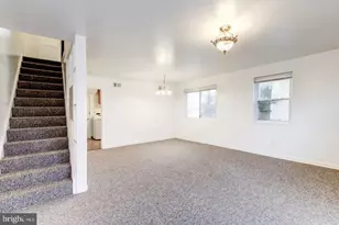 5907 Longfellow St, Riverdale, MD 20737 - Photo 4