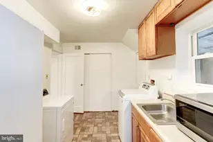 5907 Longfellow St, Riverdale, MD 20737 - Photo 8