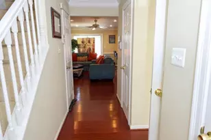 7512 Courtney Pl, Landover, MD 20785 - Photo 2