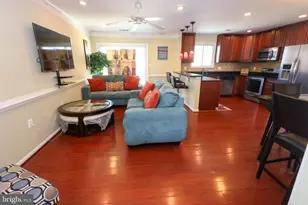 7512 Courtney Pl, Landover, MD 20785 - Photo 4