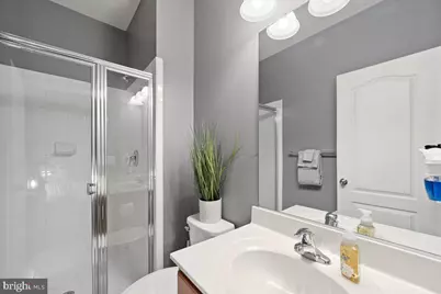 852 Regents Square #343, Oxon Hill, MD 20745 - Photo 4