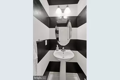 852 Regents Square #343, Oxon Hill, MD 20745 - Photo 10