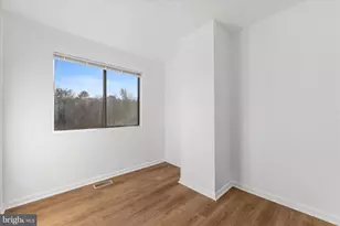 6911 Cipriano Woods Ct, Lanham, MD 20706 - Photo 16