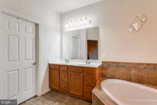 915 Hall Station Dr, Bowie, MD 20721 - Photo 24