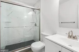 6013 N Hil Mar Cir, District Heights, MD 20747 - Photo 10