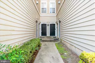 14257 Hampshire Hall Ct, Upper Marlboro, MD 20772 - Photo 2