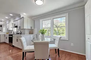 13 Alexandria Overlook Dr, Oxon Hill, MD 20745 - Photo 16