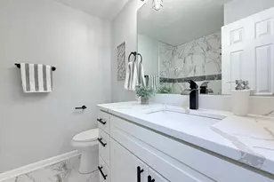 13 Alexandria Overlook Dr, Oxon Hill, MD 20745 - Photo 38