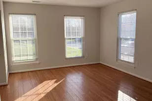 2401 W Rosecroft Village Cir, Oxon Hill, MD 20745 - Photo 6