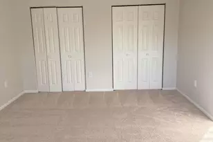 2401 W Rosecroft Village Cir, Oxon Hill, MD 20745 - Photo 4