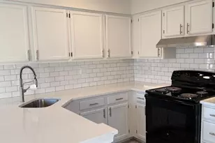 2401 W Rosecroft Village Cir, Oxon Hill, MD 20745 - Photo 12