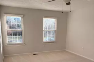 2401 W Rosecroft Village Cir, Oxon Hill, MD 20745 - Photo 2