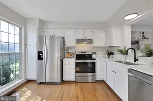 11407 Falcon Ridge Ct, Beltsville, MD 20705 - Photo 4