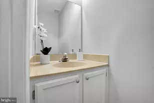 11407 Falcon Ridge Ct, Beltsville, MD 20705 - Photo 10