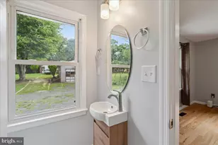 8206 Dangerfield Pl, Clinton, MD 20735 - Photo 18