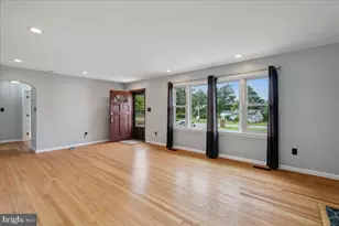 8206 Dangerfield Pl, Clinton, MD 20735 - Photo 6