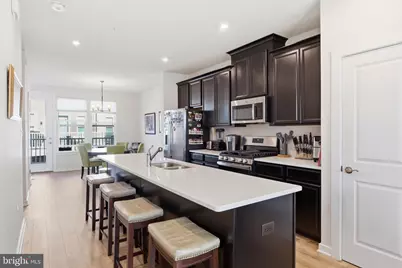 2519 Crimson Fox Drive, Hyattsville, MD 20782 - Photo 4