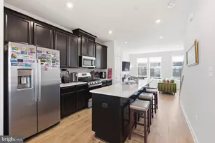 2519 Crimson Fox Dr, Hyattsville, MD 20782 - Photo 6