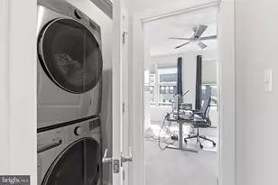 2519 Crimson Fox Dr, Hyattsville, MD 20782 - Photo 12