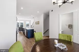 2519 Crimson Fox Dr, Hyattsville, MD 20782 - Photo 18