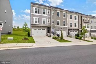 1076 Overlook Wy, Laurel, MD 20707 - Photo 2