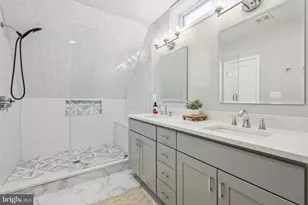 1404 Beaver Heights Ln, Capitol Heights, MD 20743 - Photo 16