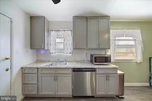 749 Audrey Ln, Oxon Hill, MD 20745 - Photo 8