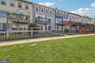 7920 Chapel Cove Dr, Laurel, MD 20707 - Photo 2