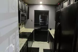 9045 Continental Pl, Hyattsville, MD 20785 - Photo 4