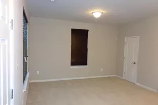 528 Victorianna Dr, Capitol Heights, MD 20743 - Photo 4