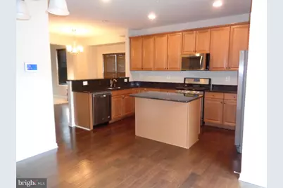 528 Victorianna Drive, Capitol Heights, MD 20743 - Photo 10