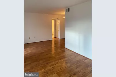 6998 Hanover Parkway #3, Greenbelt, MD 20770 - Photo 4