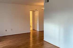 6998 Hanover Pkwy, Greenbelt, MD 20770 - Photo 4