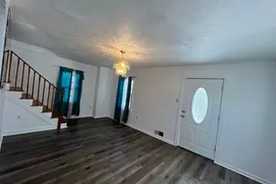 4017 72nd Ave, Hyattsville, MD 20784 - Photo 2