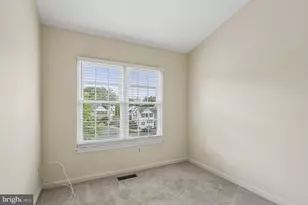 7809 Vanity Fair Dr, Greenbelt, MD 20770 - Photo 22