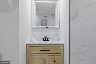 1206 Crisfield Dr, Oxon Hill, MD 20745 - Photo 24