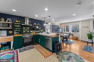 4702 Longfellow St, Riverdale, MD 20737 - Photo 12