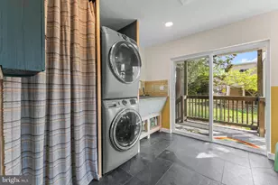 4702 Longfellow St, Riverdale, MD 20737 - Photo 30