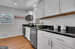 2712 Hughes Rd, Hyattsville, MD 20783 - Photo 16