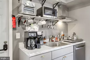 6604 Oak St, Cheverly, MD 20785 - Photo 4