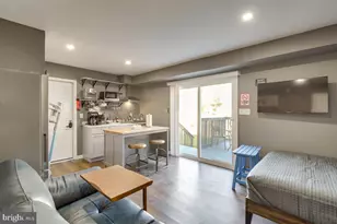 6604 Oak St, Cheverly, MD 20785 - Photo 2